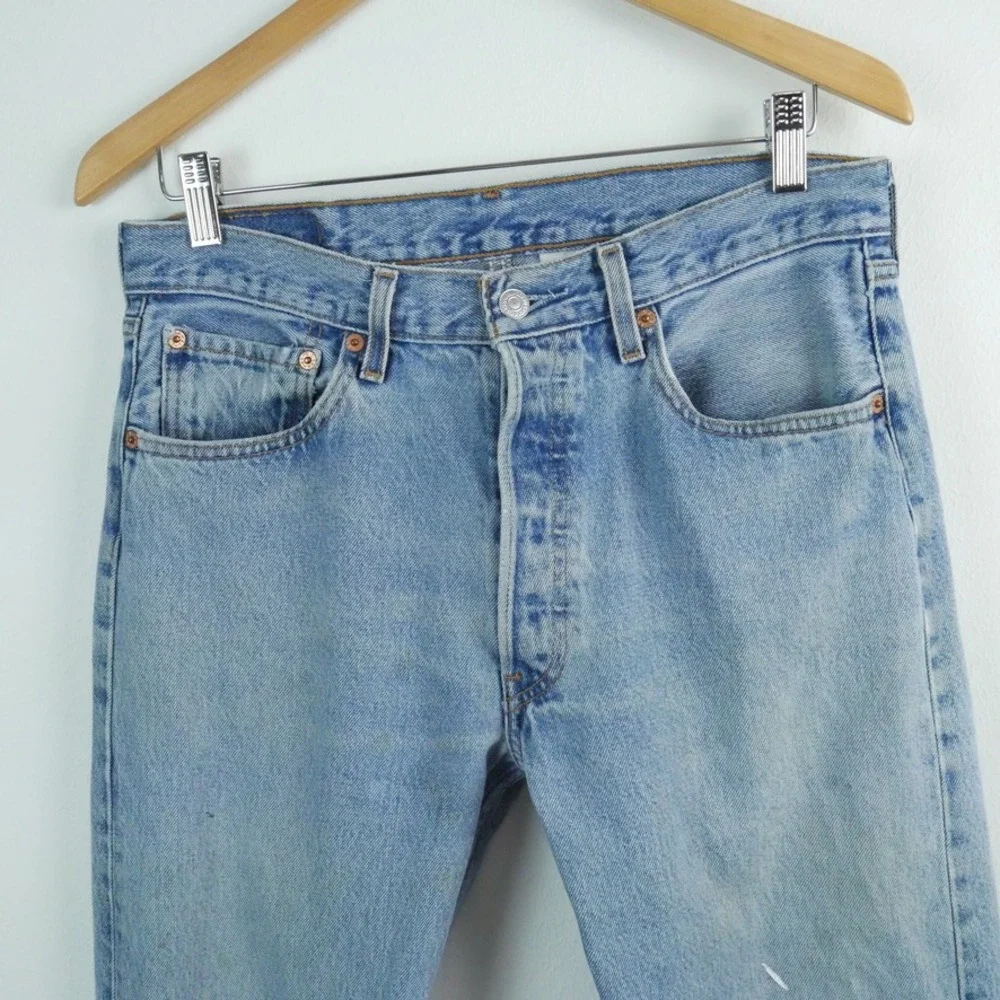 Vintage 90s Levis 501 Jeans 32x32 Light Wash Denim Grunge Thrashed Distressed